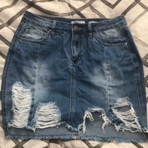 Jean skirt distressed